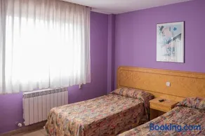 HOSTAL DON JAVIER - Image 1