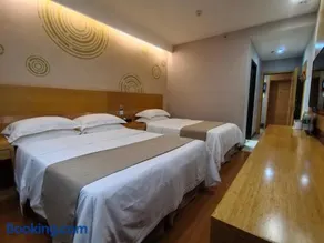GreenTree Inn Beijing Capital International Airport Terminal 3 Hotel&北京首都国际机场格林豪泰T3航站楼店 - Image 1
