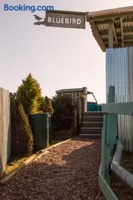 Bluebird Penthouse & Land Rover Hot Tub - Image 5