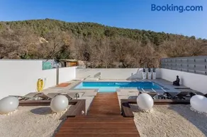Exclusiva Villa de Lujo con piscina - Image 4