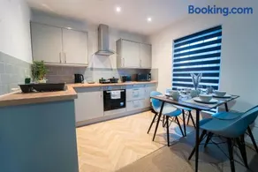 Stunning New Town Centre flat in Wigan - Image 3