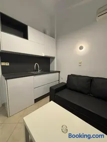 Aura Sivota Studio - Image 2