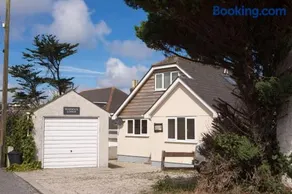 Warwick Lodge - Image 3