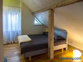 Katrina Apartment - Image 2