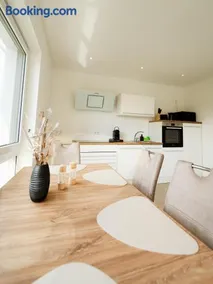 neue 90qm Ferienwohnung mit 3 Schlafzimmern in Seenähe - Image 3