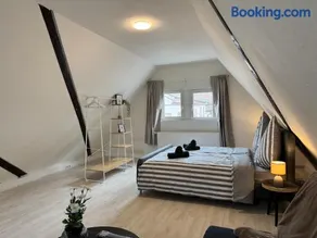Feel like Home 5 - Image 4