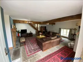 Beautiful Farm House in Idyllic location - Image 4