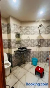 Blue hill hotel - Image 2