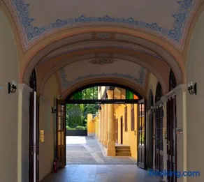 Ciszterci Szállás Pécs - Image 3