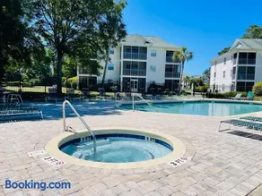 River Oaks great condo with golf course view - Image 2