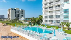 New listing! Direct oceanfront condo with private balcony overlooking the pool and beach - Image 3