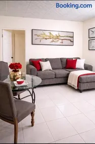 PINK POUI Spaces Vacation Rentals - Image 2