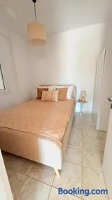 Elea Cove - Seaside Residence - Image 1