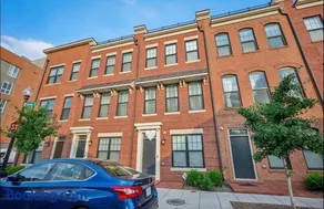 Luxurious 4br Home With Parking & Patio L Corporate & Extended Stays Welcome L Fits 8-10 - Image 1