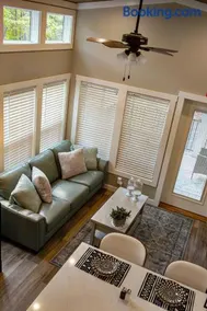 Tiny Home - Grill, Near East Fork - Image 2
