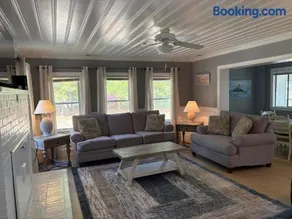 Marshfront Paradise 2BR Marsh Views Close to Beach - Image 3