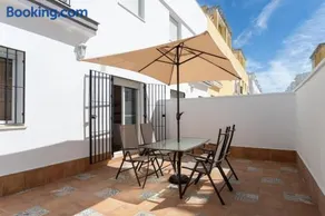 Casa con encanto en Gerena, Patio y rooftop - Image 4