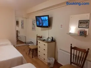 Athlumney Manor Guest Accommodation - Image 2