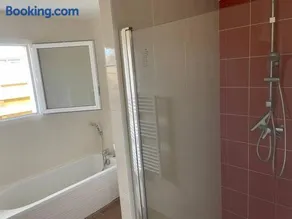 Magnifique villa avec piscine et cabane - Image 3