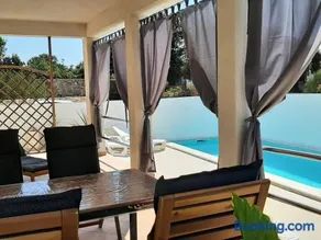 SEA YA - two apartments house with heated pool - 150m from beach - Image 1