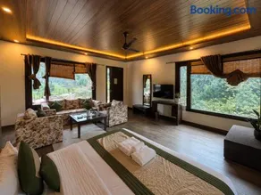 Skywood by Vankuteer - Kaithlighat Maha laxmi furniture bus Stop pick up and drop free - Image 3