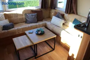 Chalet Goosie, Comfortabel chalet op de camping - Image 2