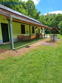 Garamszegi Szajki Vendégház - Image 1
