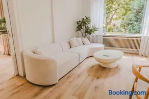 STAYLIGHT City Suite Philosophenviertel - stylish & central - Image 2