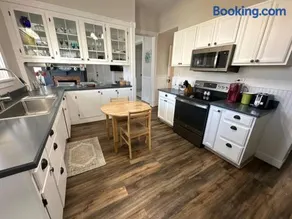 Suite 4 - Image 2