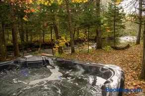 Spa Lake & Miller Zoo - Oppy Shack - Image 2