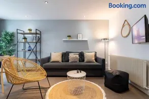 Tourcoing equipped apartment with terrace - Image 4
