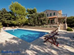 Holiday house with a swimming pool Lun, Pag - 18321 - Image 1