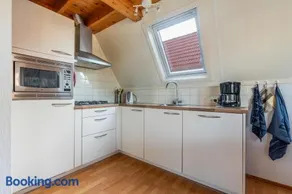 Kerkuil I Lovely bungalow with woodburner and airco - Image 4