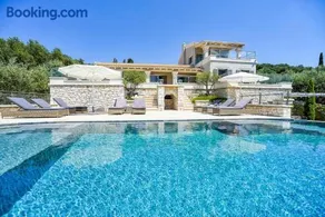 Lovely Gateaway in Corfu - Image 1