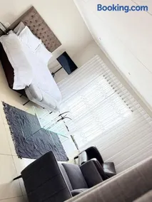 Latifahs Home - Image 3