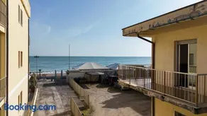 M177 - Marcelli bilocale in centro e fronte mare - Image 1