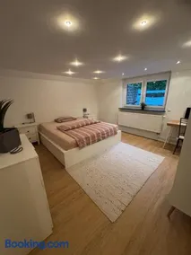 Schöne Wohnung an einer Pferdeweide - Image 4