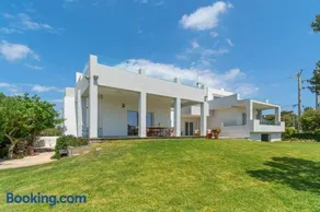 Legrena Beach House - Image 2