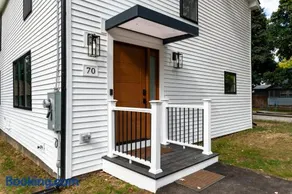 All New Retreat Walk to Village, Fire Pit, WiFi - Image 1