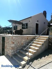 Secluded Holiday home HERITAGE - Image 5