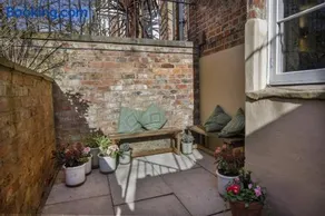 The Garden Square - Unique luxury apartment in historic garden square - ideal for 2 people - Image 4