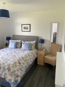 Almondbank Cottage 8 miles from Portree 2 bedrooms sleeps 3 adults - Image 1