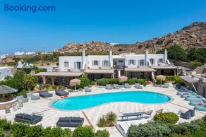 Baos Pool Villas - Image 1