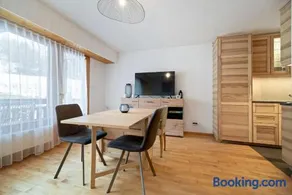 Charmant studio rénové situé dans les bains d'Ovronnaz, immeuble les Sources - Image 2