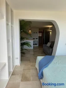Appartamento Spiaggia Marinella con vista mare e piscina, Costa Smeralda - Image 2