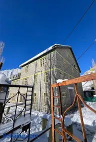 SNOWFLAKE Homestay - Image 1