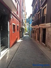 Cómodo apartamento en el centro de Bermeo. - Image 2