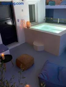 AVALON Luxury Suites - Image 3