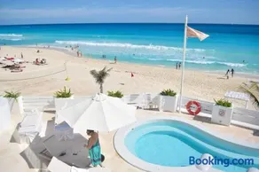 Lovely Studio at the beach, stunning ocean view #1209 - Image 3