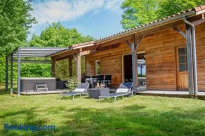 Chalet Cèdre - Piscine privée et Jacuzzi privatif dans le Gers - Image 1